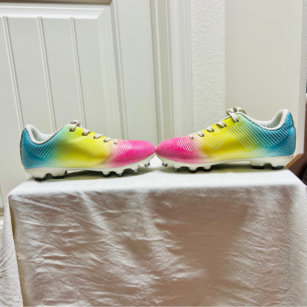 Brava Kids Rainbow‎ Soccer Cleats size 6.5/120 - Picture 7 of 11